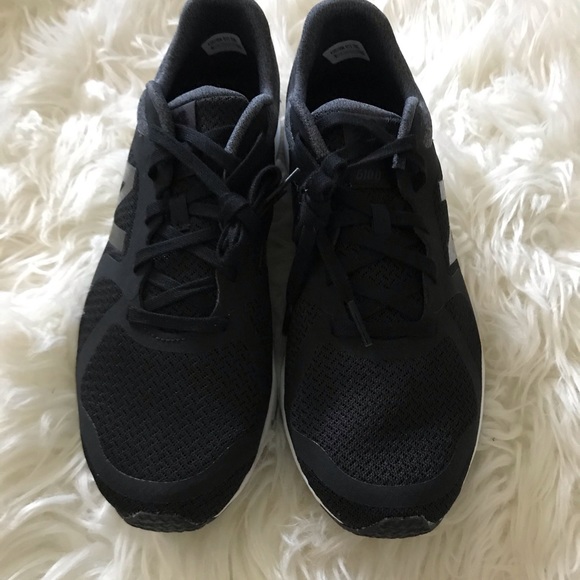 New Balance x Isaac Mizrahi Live! Lace-Up Sneakers - Picture 6 of 16